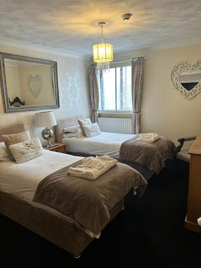 The Swan Inn Salisbury Wilton  Bagian luar foto