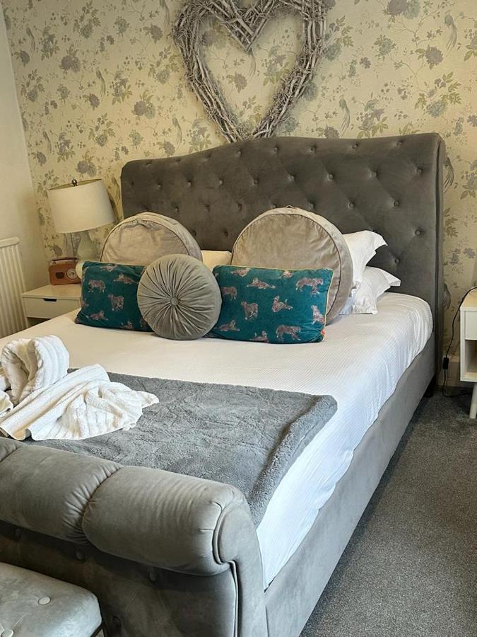 The Swan Inn Salisbury Wilton  Bagian luar foto